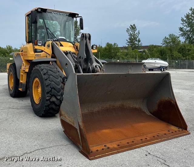 Image of Volvo L90F equipment image 2