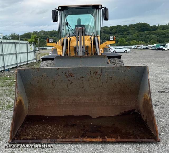 Image of Volvo L90F equipment image 1