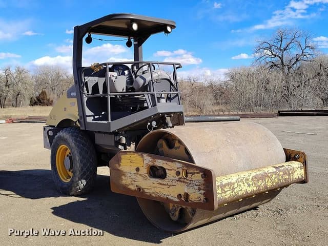 Image of Volvo SD70D equipment image 2