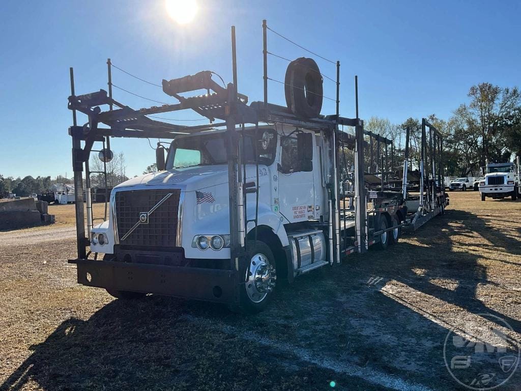 2012 Volvo VAH Equipment Image0