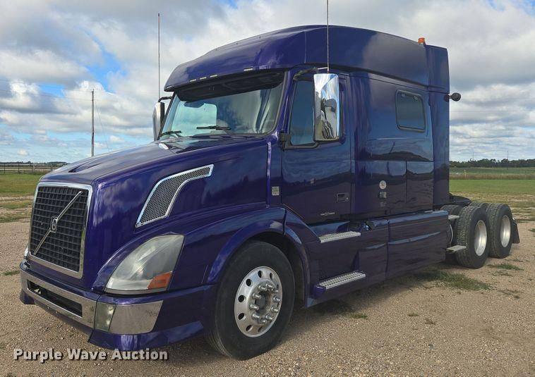 2012 Volvo VNL Equipment Image0