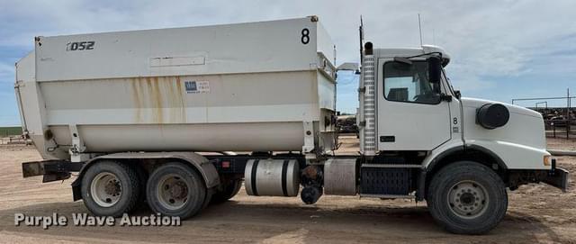 Image of Volvo VHD equipment image 3