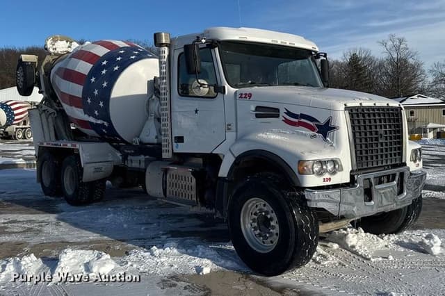 Image of Volvo VHD equipment image 2