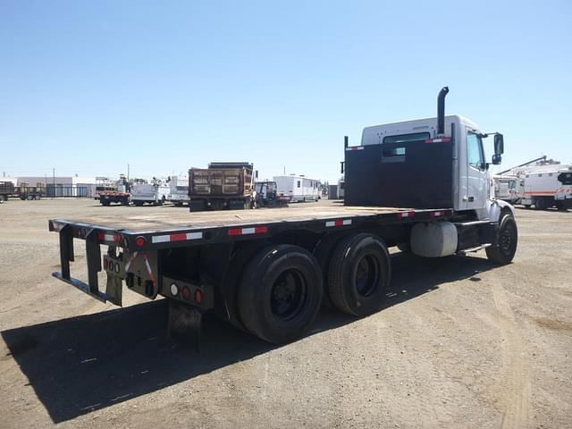Image of Volvo VHD equipment image 2