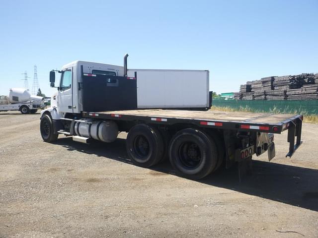 Image of Volvo VHD equipment image 3
