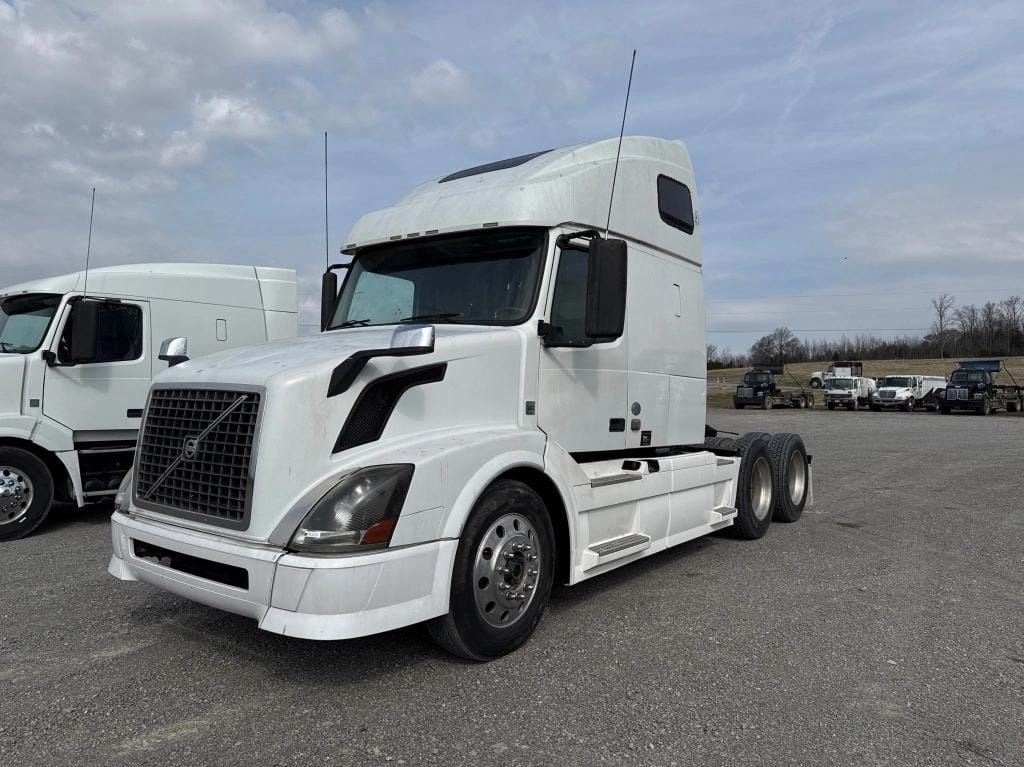 2012 Volvo D13 Equipment Image0