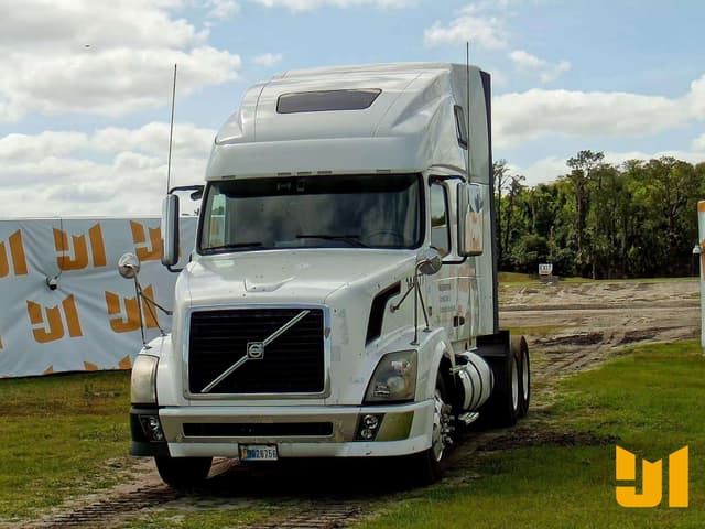 Image of Volvo VNL equipment image 1