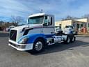 2012 Volvo VNL Image