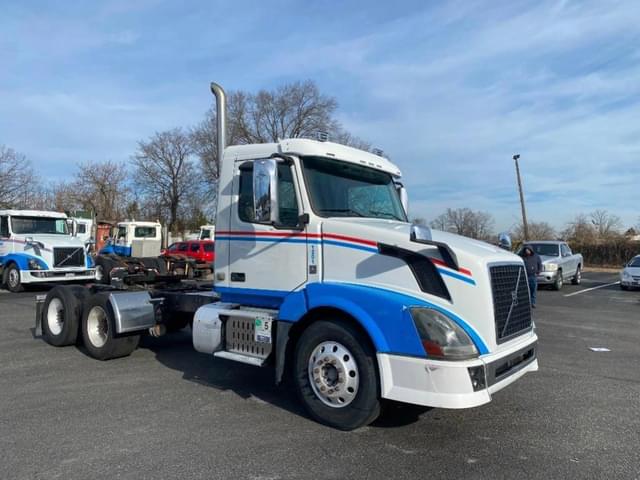 Image of Volvo VNL equipment image 2