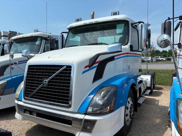 Image of Volvo VNL equipment image 3