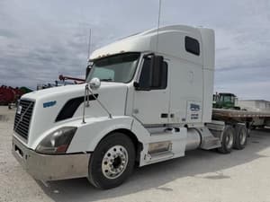 2012 Volvo VNL64T670 Image
