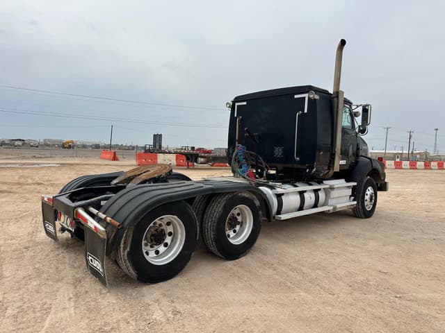 Image of Western Star 4900 equipment image 3