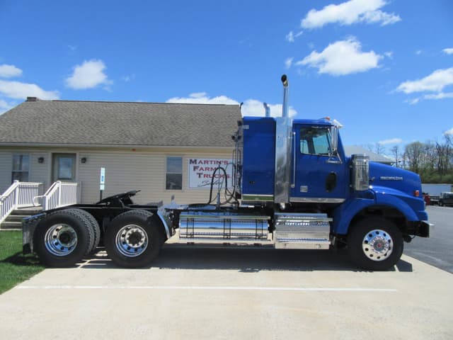 Image of Western Star 4900 equipment image 4