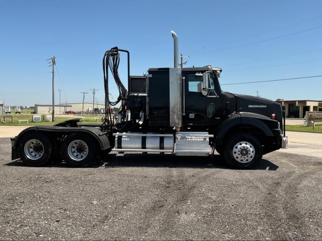 Image of Western Star 4900 equipment image 3
