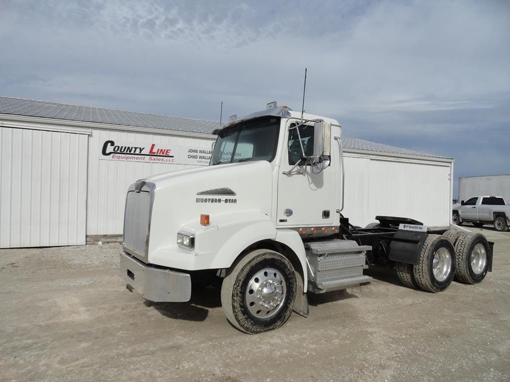 Main image Western Star 4900