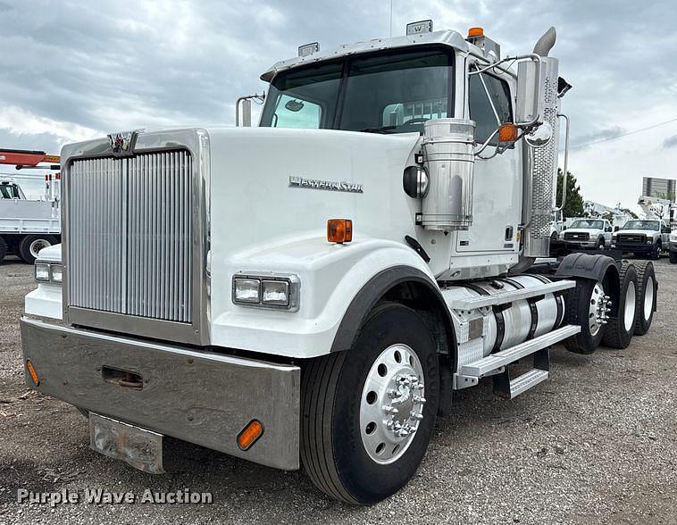Image of Western Star 4900 Primary image