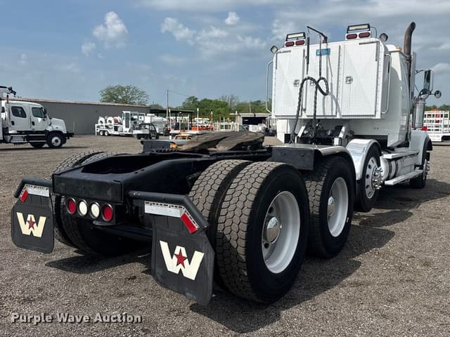 Image of Western Star 4900 equipment image 4