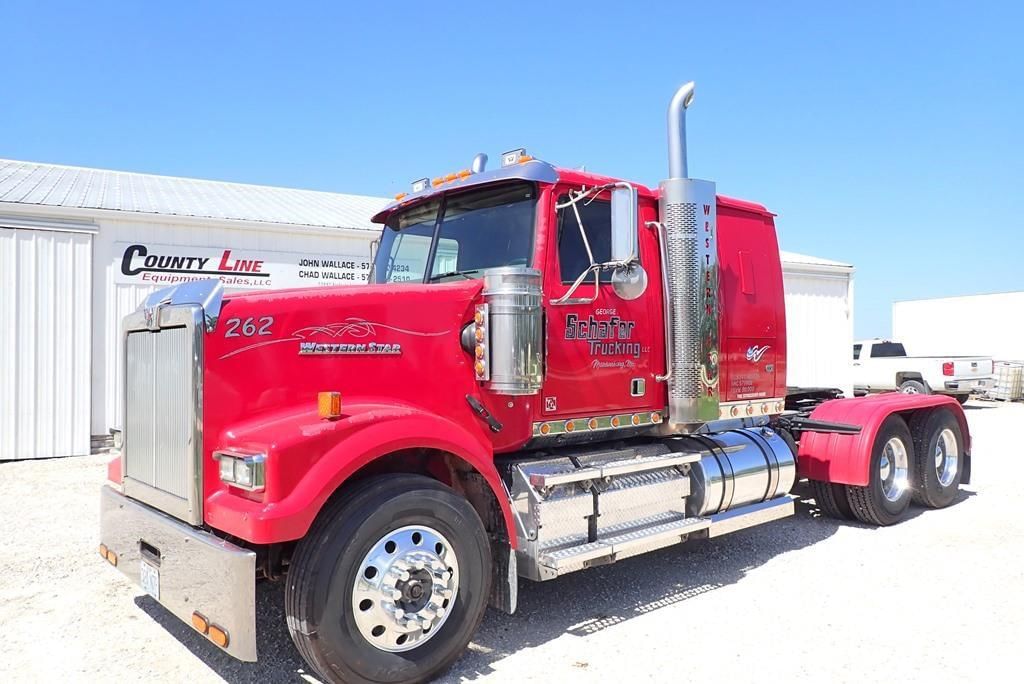 Main image Western Star 4900FA