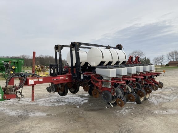 Main image White 8182