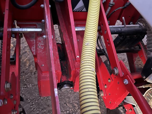 Image of White 8222 equipment image 2