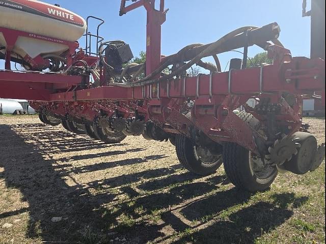 Image of White 8816 equipment image 1