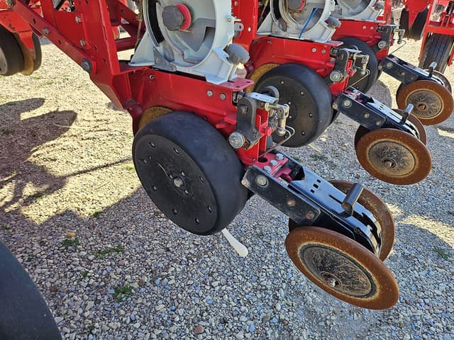 Image of White 8816 equipment image 4