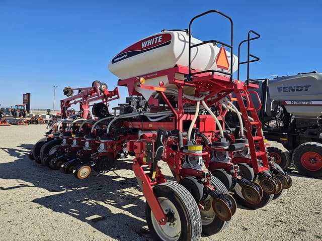 Image of White 8816 equipment image 2