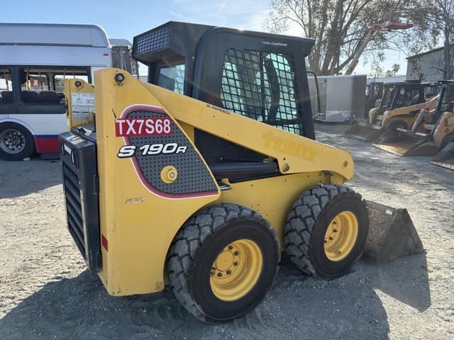 Image of Yanmar S190R equipment image 2