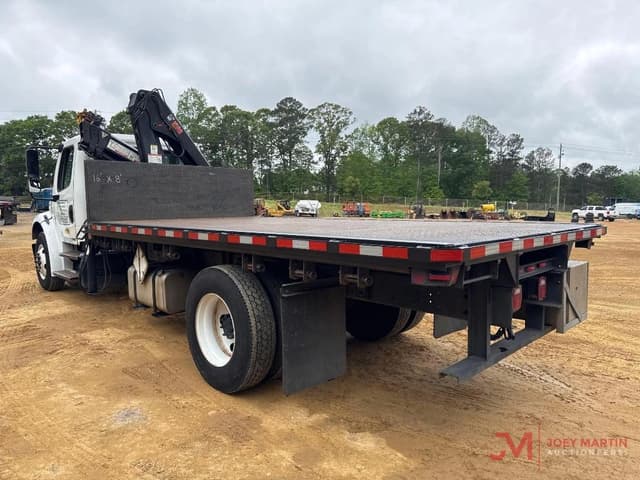 Image of Freightliner M2 equipment image 2