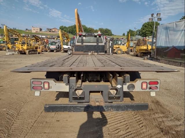 Image of Ford F-650 equipment image 2