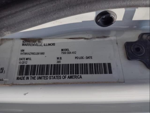 Image of International 7500 equipment image 4