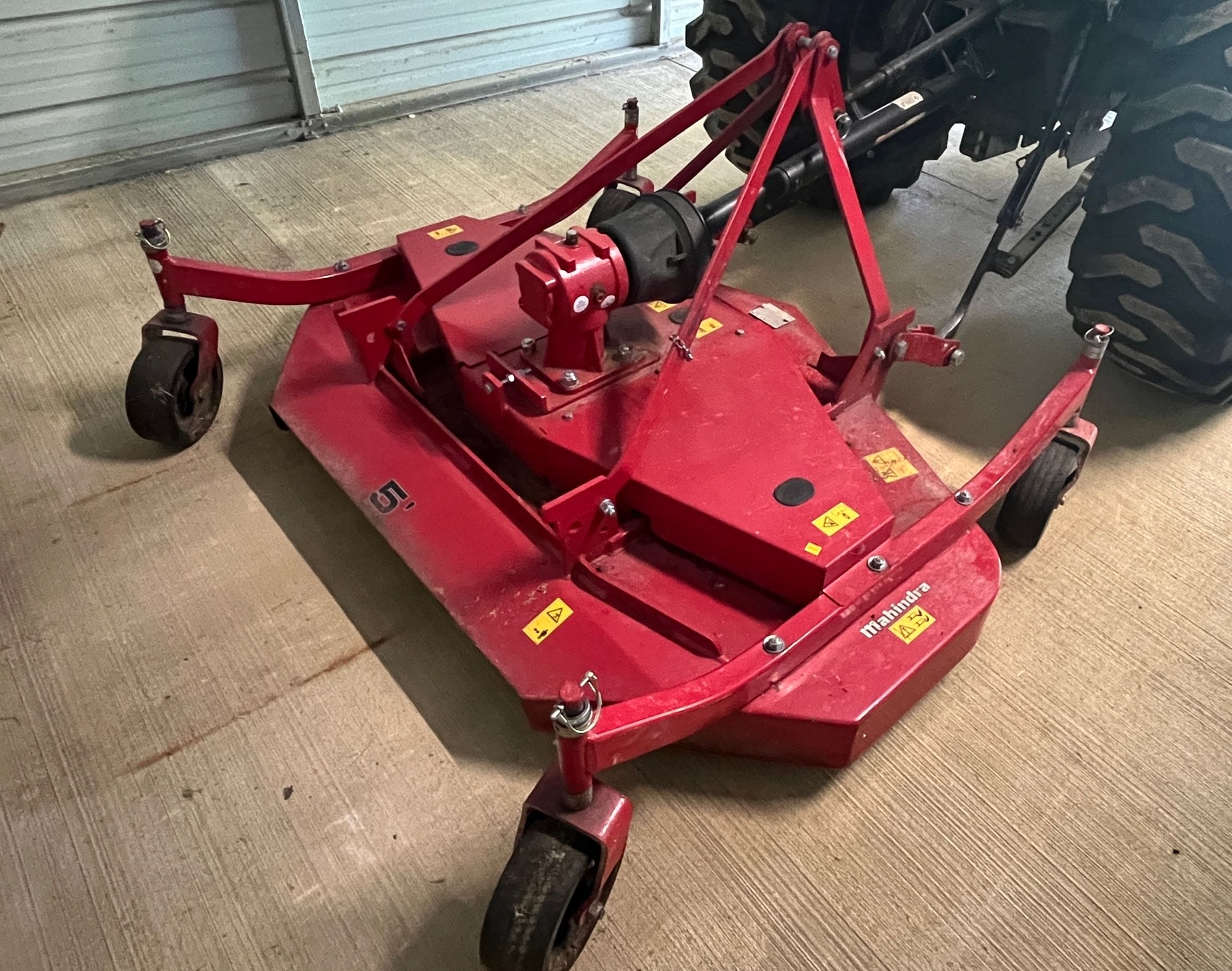 2013 Mahindra 150P Equipment Image0