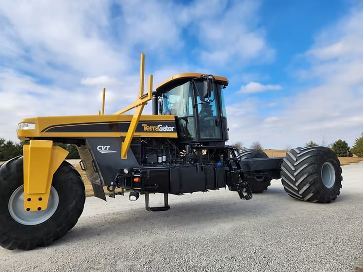 2013 Terra-Gator TG8300 Equipment Image0