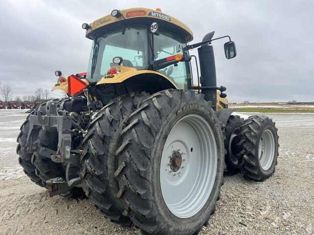 Image of Challenger MT655D equipment image 4