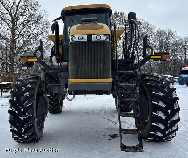 Image of RoGator RG1100 equipment image 1