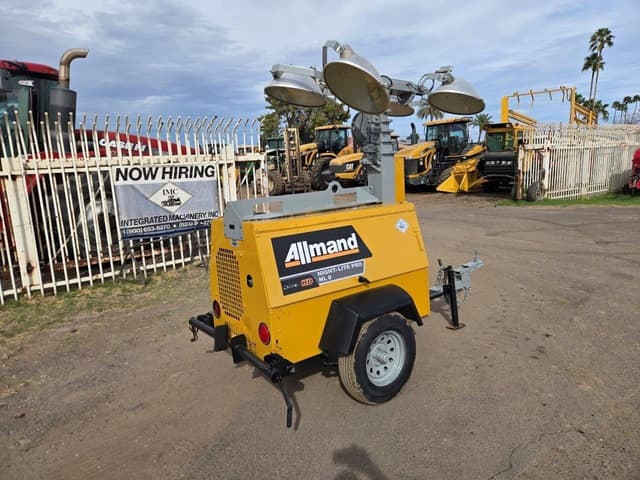 Image of Allmand  Night-Lite V-Series  equipment image 1