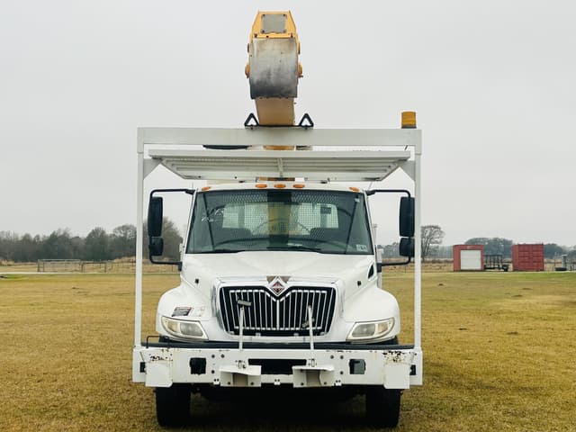 Image of International Durastar 4300 equipment image 1