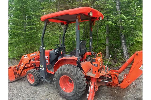 Image of Kubota B26 equipment image 2