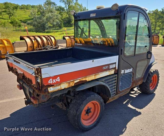 Image of Bobcat Toolcat 5600 equipment image 4
