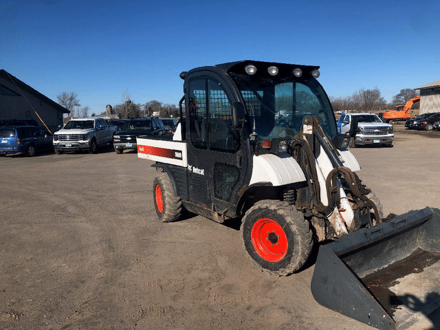 Image of Bobcat Toolcat 5600 equipment image 4