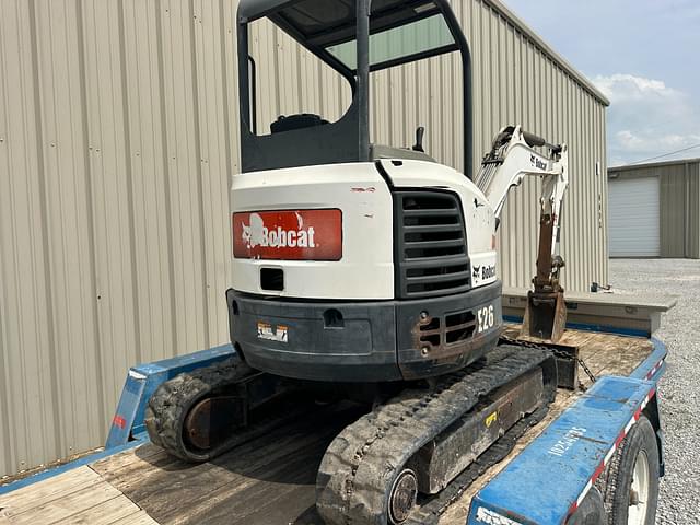 Image of Bobcat E26 equipment image 1