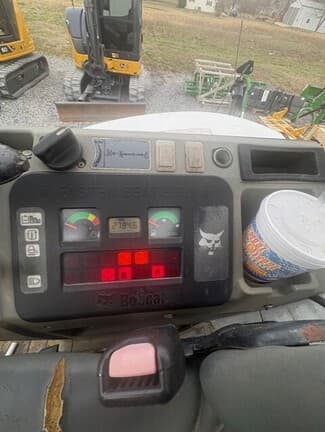 Image of Bobcat E35 equipment image 4