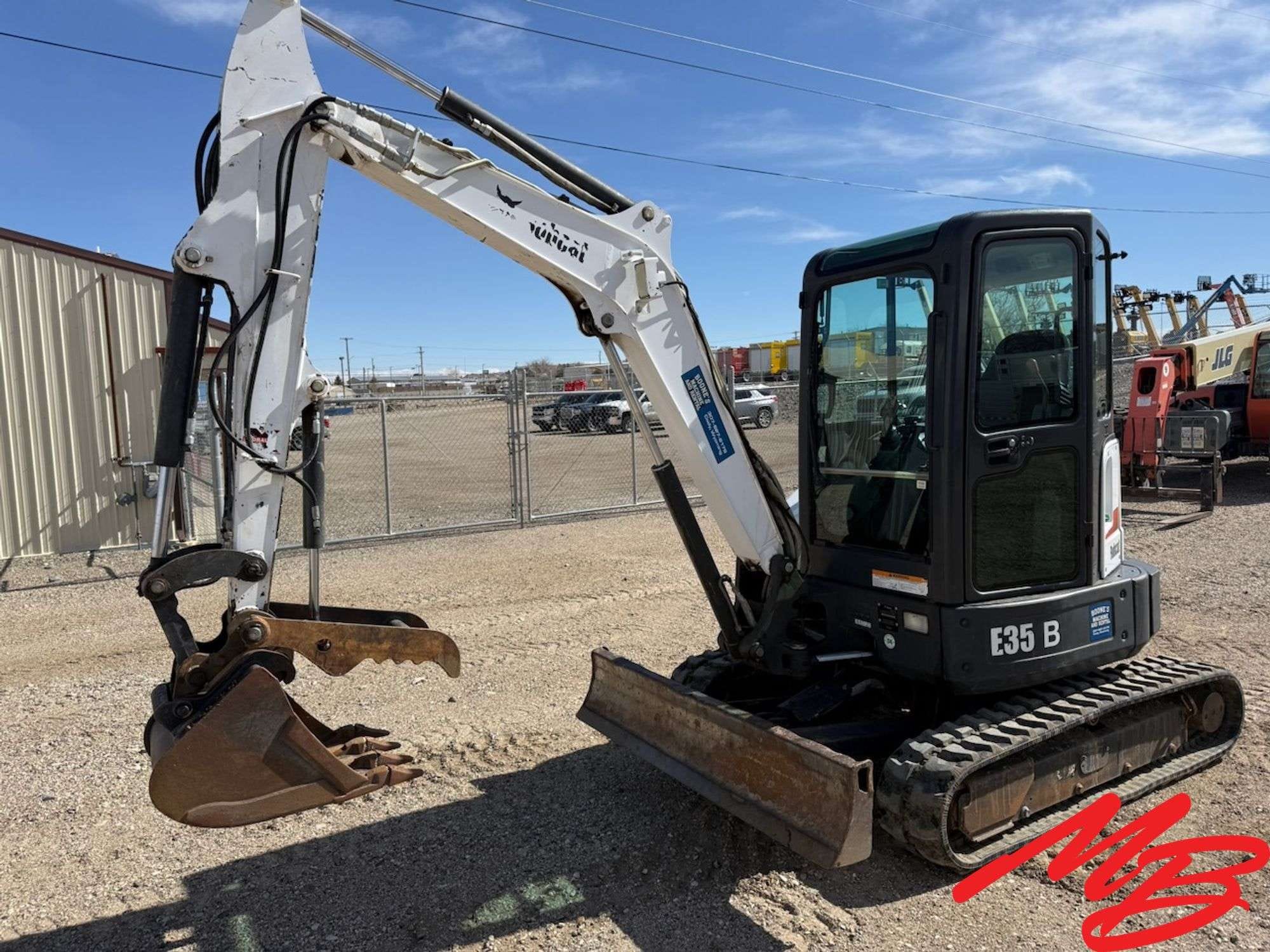 2013 Bobcat E35 Equipment Image0