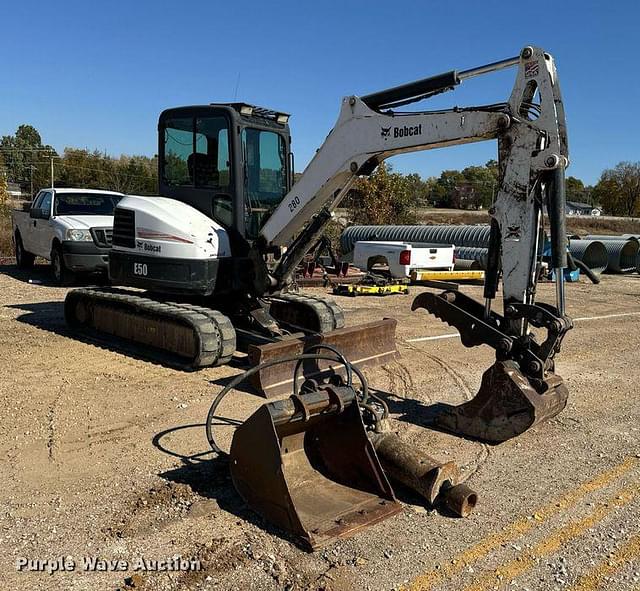 Image of Bobcat E50 equipment image 2