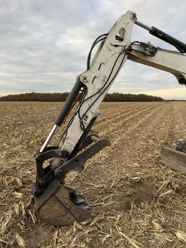 Image of Bobcat E50 equipment image 2