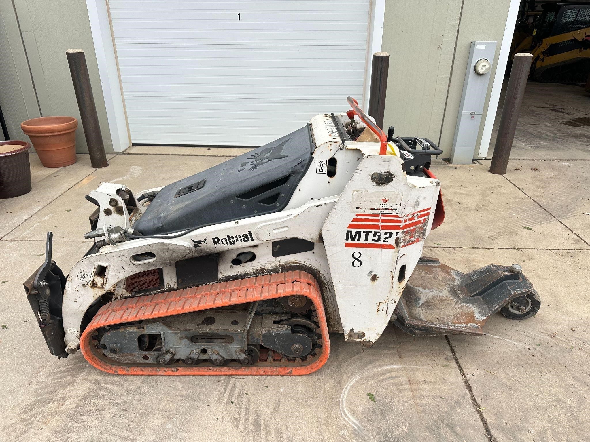 2013 Bobcat MT52 Equipment Image0