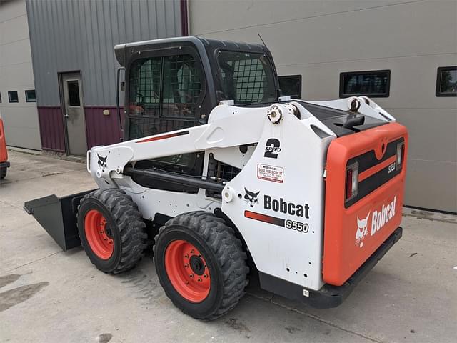 Image of Bobcat S550 equipment image 2