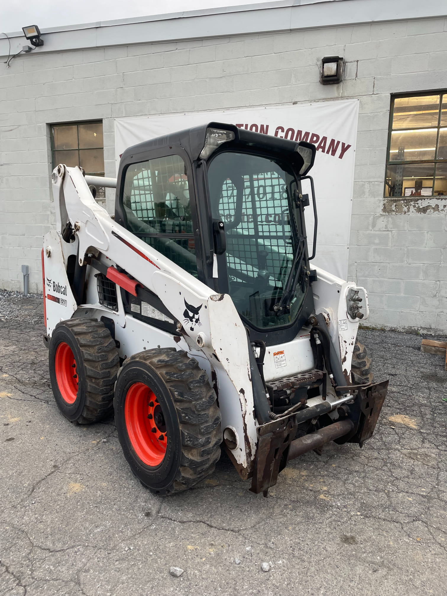 Main image Bobcat S570