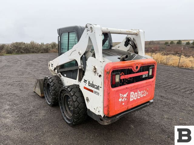 Image of Bobcat S570 equipment image 2