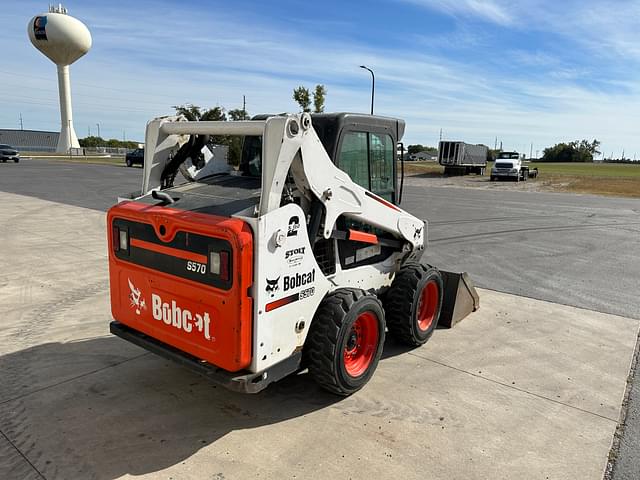 Image of Bobcat S570 equipment image 4